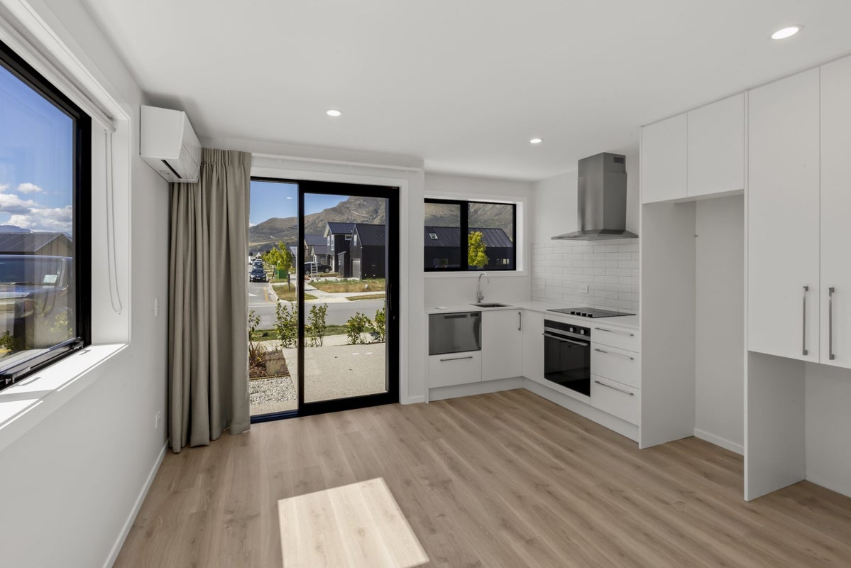5 Lincoln Road, Jacks Point, Queenstown - Carousel 2