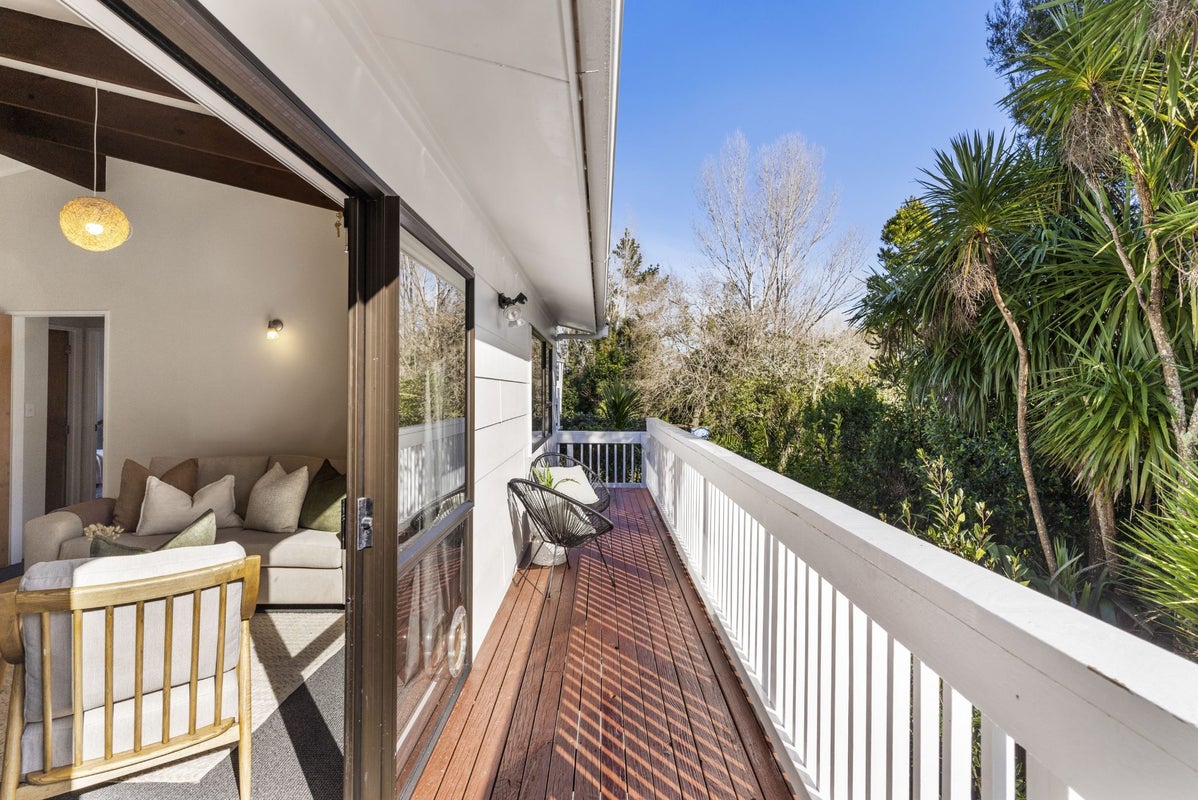 13B Brian Crescent, Stanmore Bay, Whangaparaoa - Carousel 2
