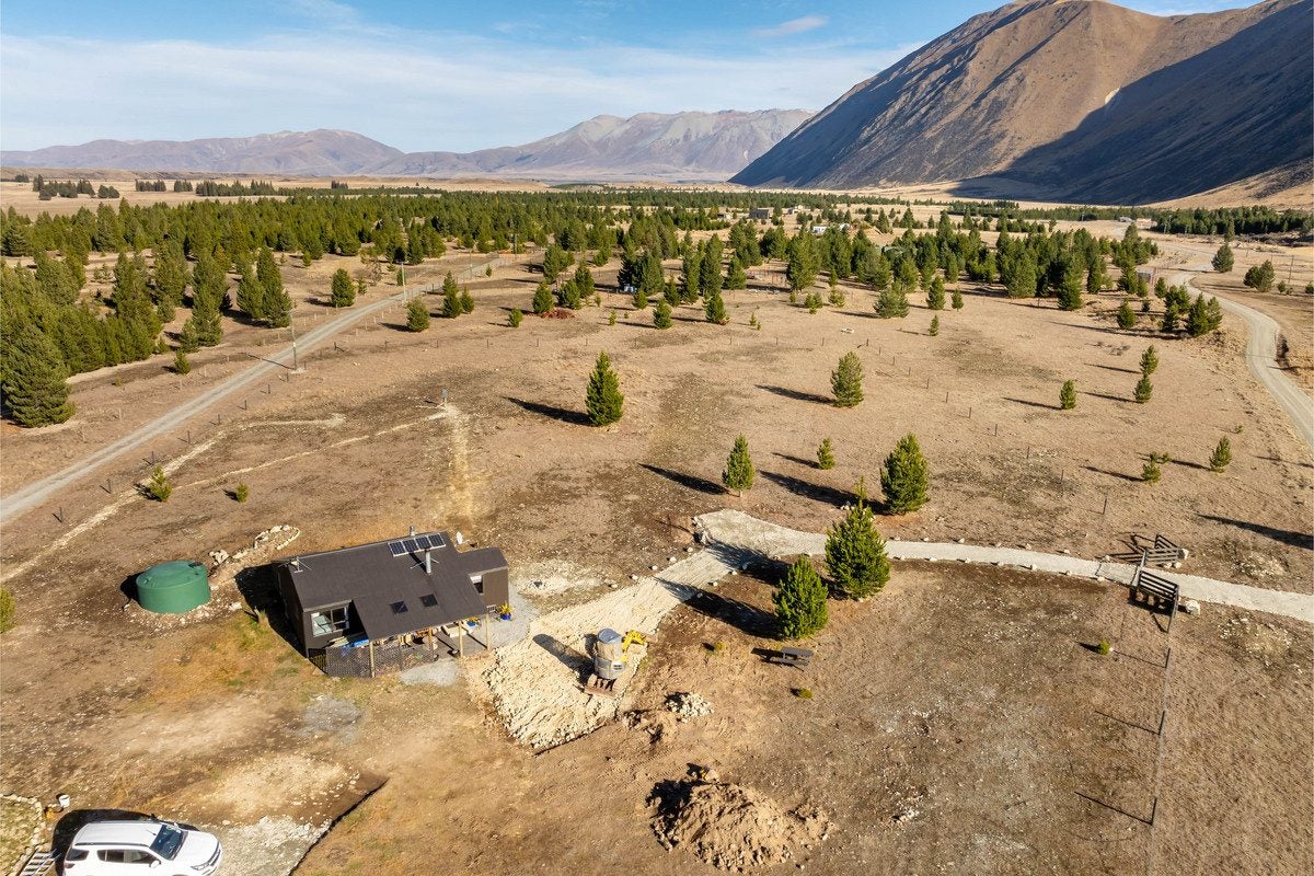 64 Flanagan Lane, Ben Ohau, Twizel - Carousel 37