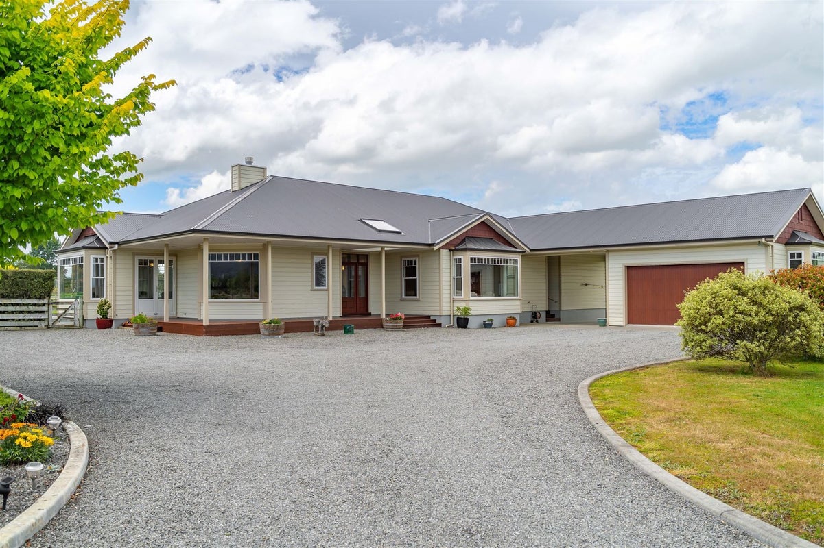 104A Mannings Road, Carrington - Carousel 2