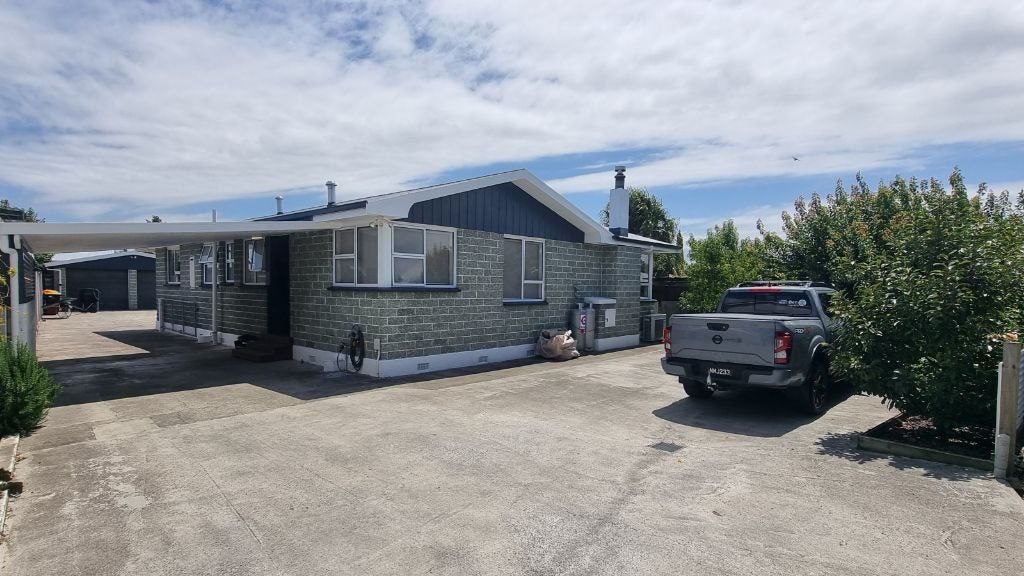 10 Wadsworth Crescent, Redwoodtown, Blenheim - Carousel 1
