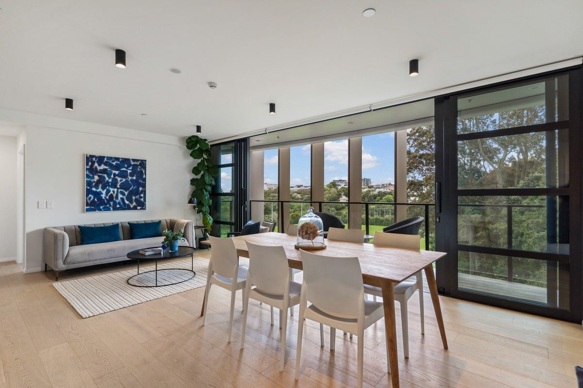 305/8 Kingsland Terrace, Kingsland, Auckland - Carousel 2