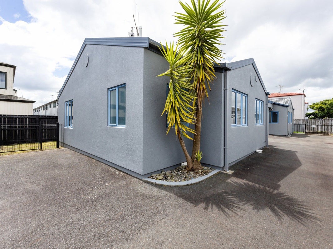 1C Paterson Street, Frankton, Hamilton - Carousel 1