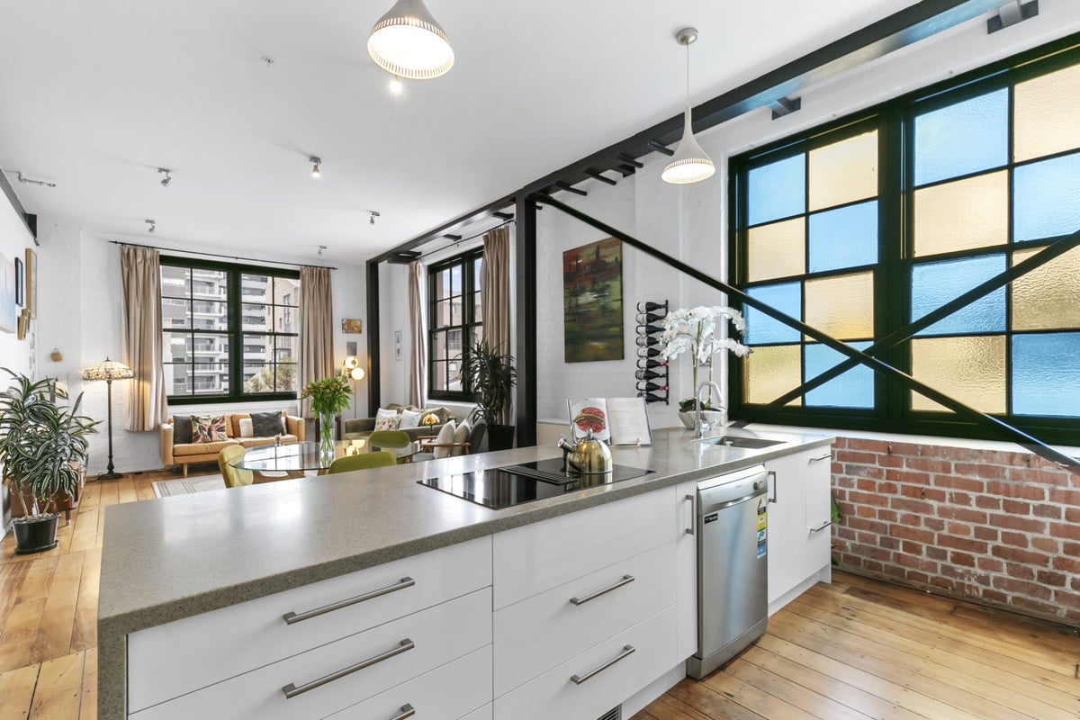 10/13 Leeds Street, Te Aro, Wellington - Carousel 1