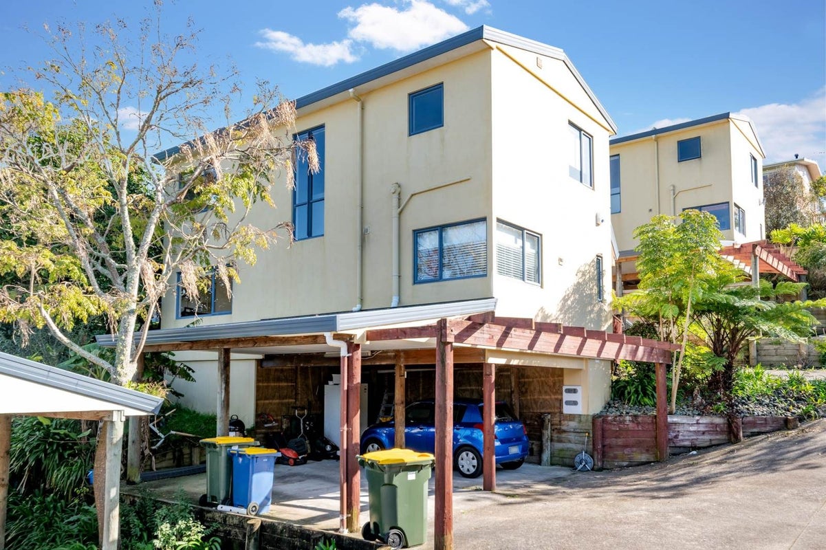 2/57 Target Road, Totara Vale, Auckland - Carousel 2