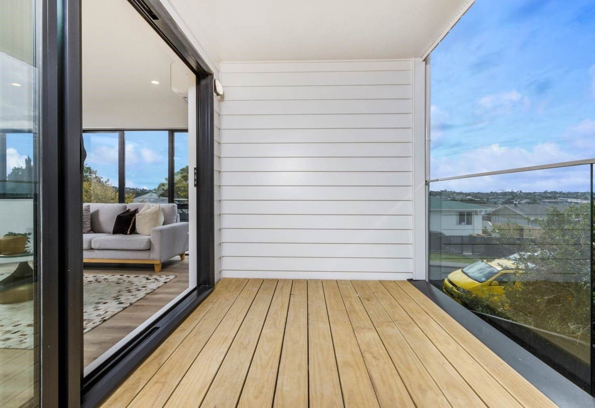 3/66 Bruce Road, Glenfield, Auckland - Carousel 11