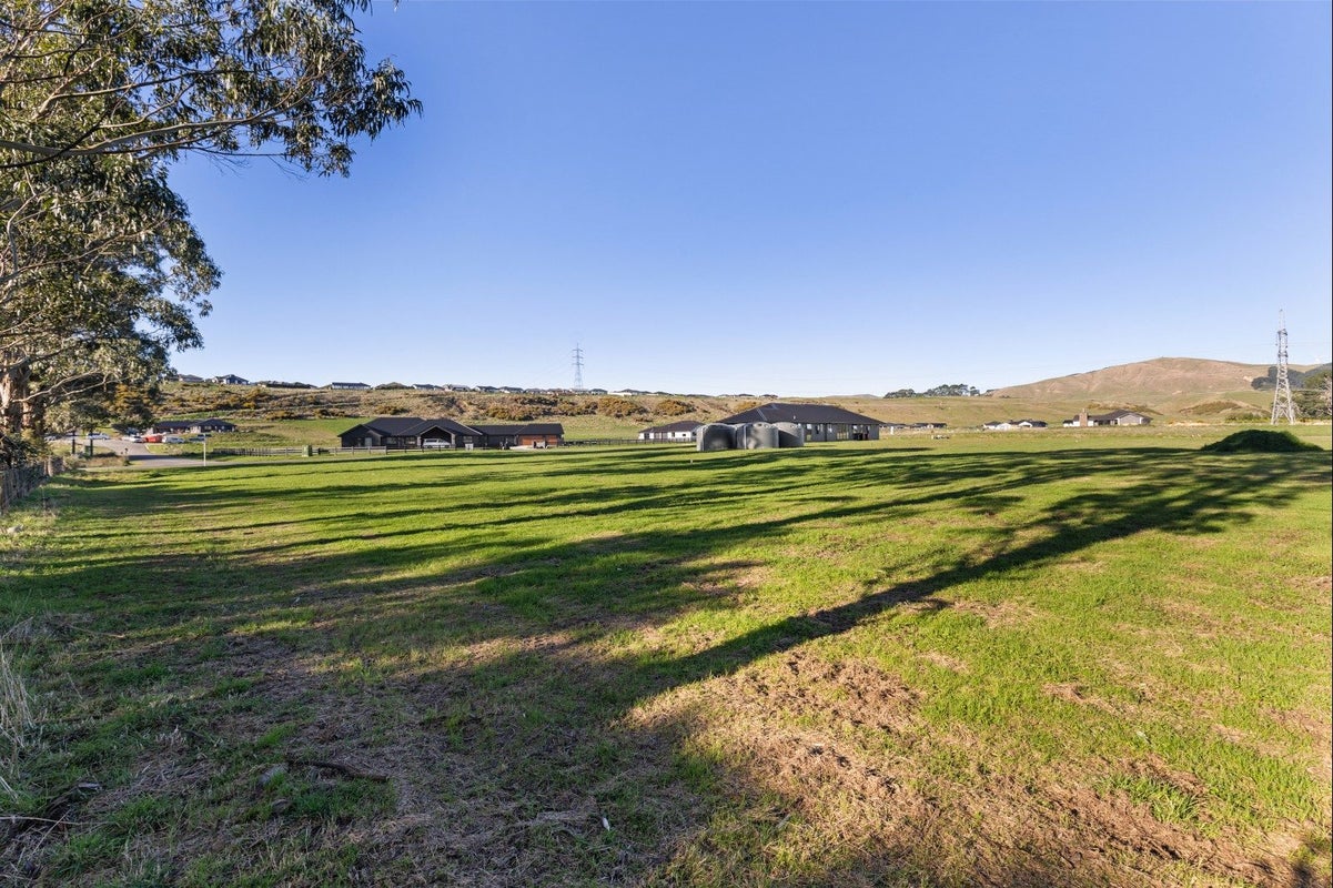 230 Valley Views, Fitzherbert, Palmerston North - Carousel 41