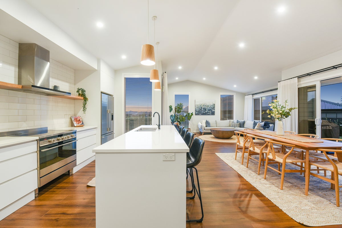 24 Clifford Close, Leamington, Cambridge - Carousel 2