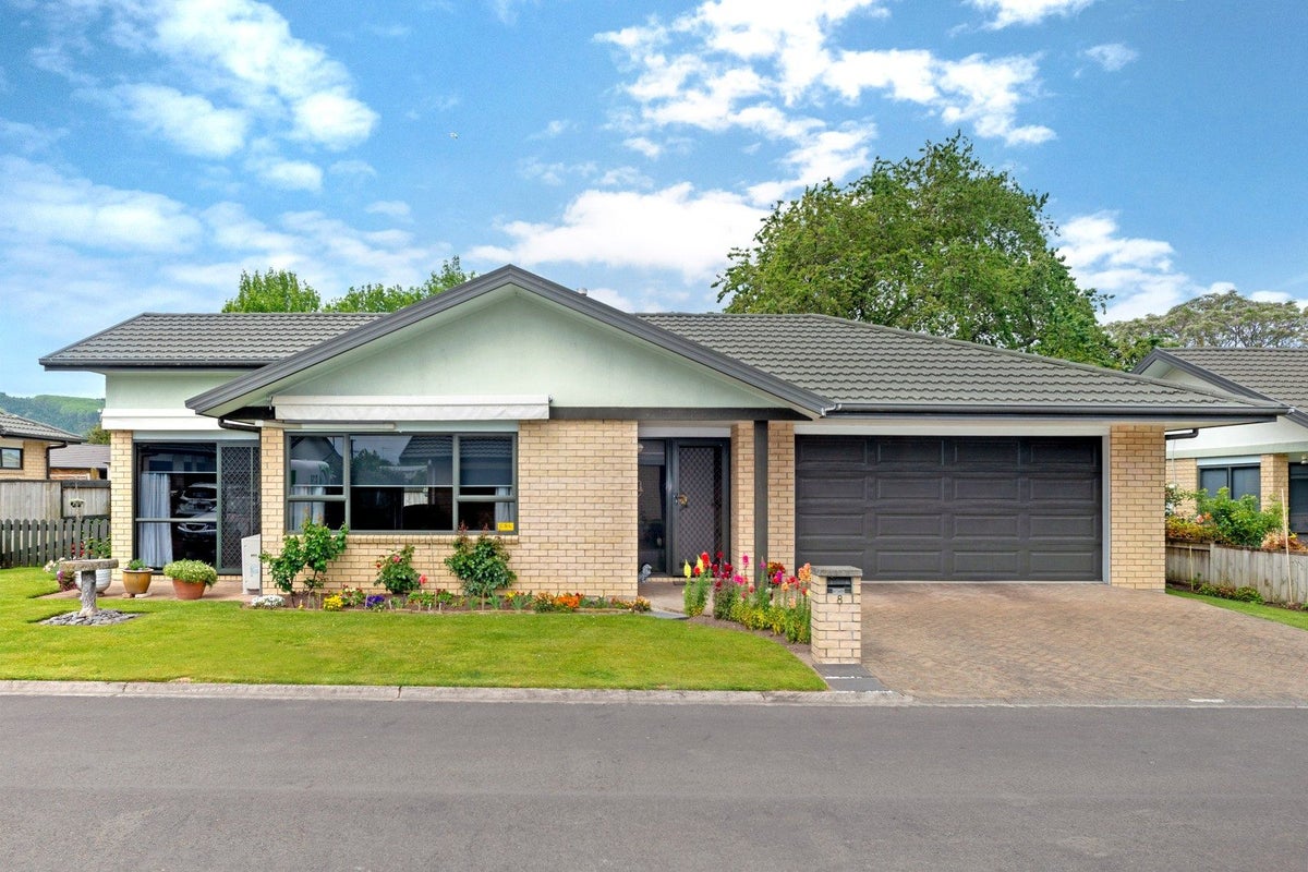 8 Coulston Place, Riverdale, Gisborne - Carousel 2