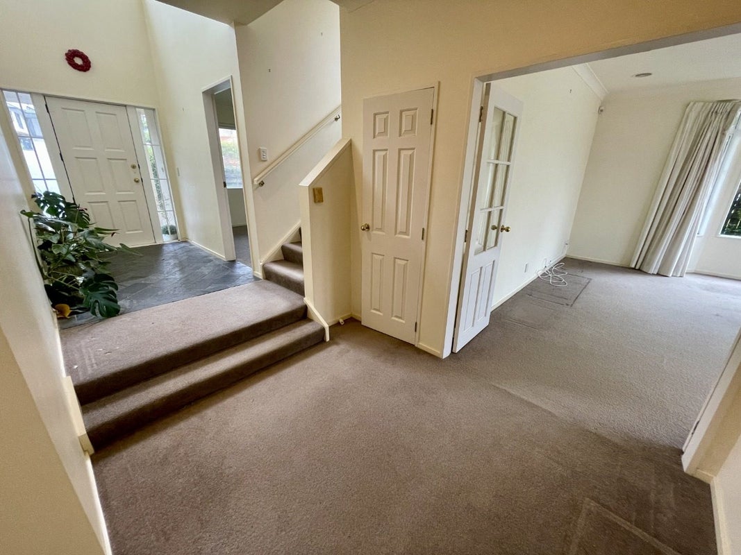 3 Ridley Green, Churton Park, Wellington - Carousel 2