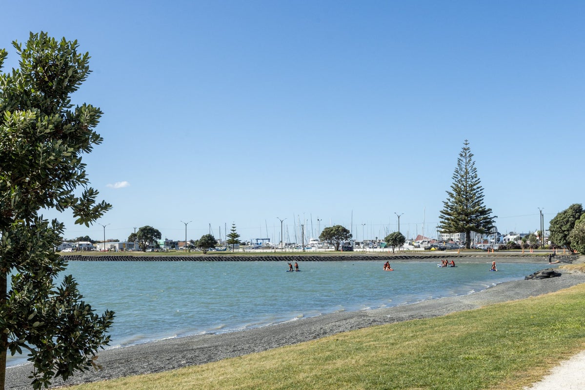 212/7 Humber Street, Pandora, Napier - Carousel 17