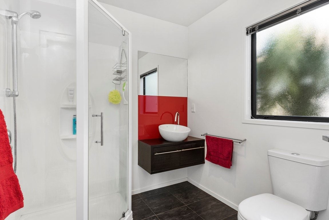 156 Fox Street, Hamilton East, Hamilton - Carousel 10
