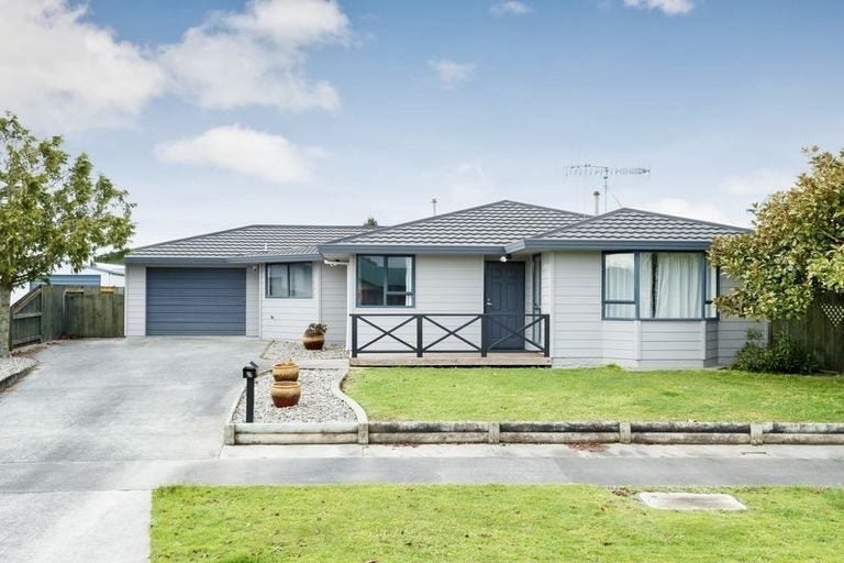 96 Hillcrest Drive, Kelvin Grove, Palmerston North - Carousel 1