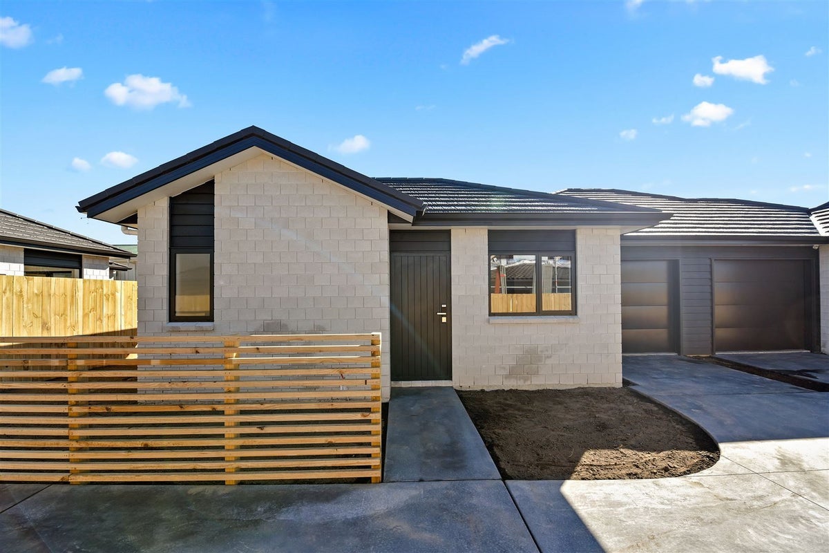 2/32 Glenview Terrace, Glenview, Hamilton - Carousel 1