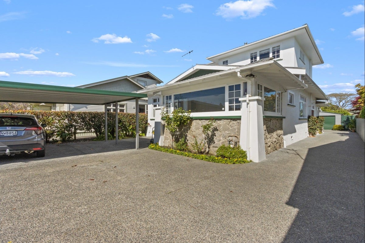 140 Nelson Crescent, Napier South, Napier - Carousel 1