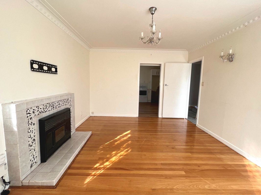 14 Sylvan Crescent, Te Atatu South, Auckland - Carousel 2