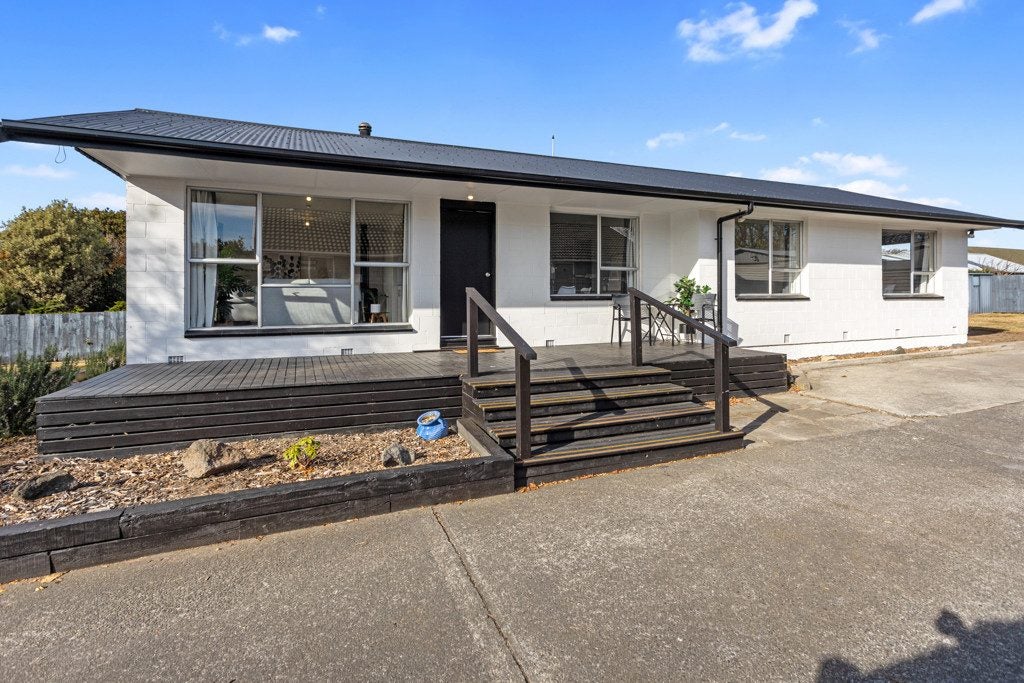25 Heathglen Avenue, Parklands, Christchurch - Carousel 15