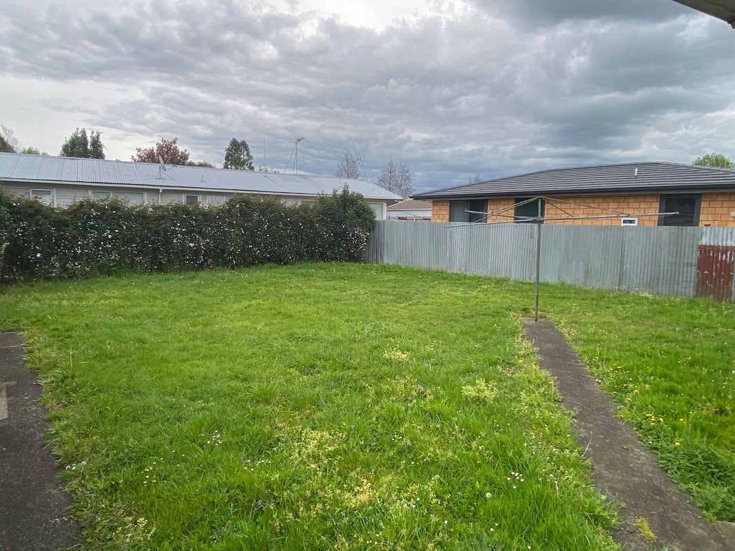 31 Avalon Drive, Nawton, Hamilton - Carousel 2