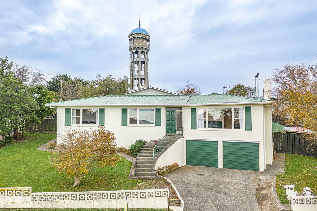 129 Mount View Road, Bastia Hill, Whanganui - Carousel 1