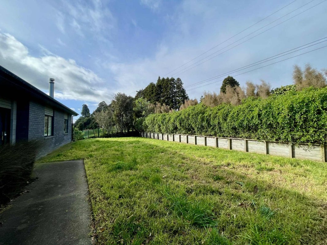 224 Awai Road, Tarurutangi, New Plymouth - Carousel 2