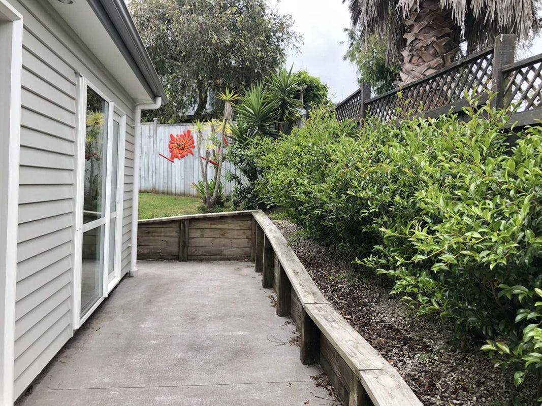 12 Dudding Avenue, Northcote, Auckland - Carousel 8