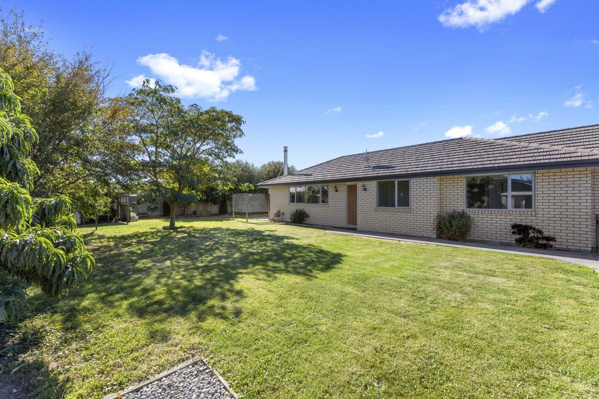 17B Holdaway Street, Riversdale, Blenheim - Carousel 23