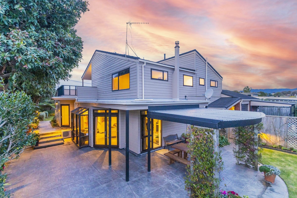 6 Vaucluse Avenue, Paraparaumu Beach, Paraparaumu - Carousel 2
