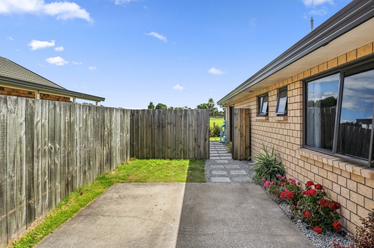 11B Baxter Place, Owhata, Rotorua - Carousel 2