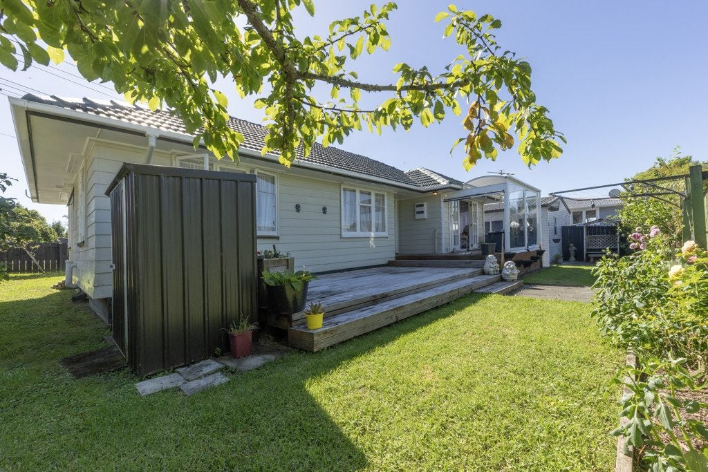 2 Simpson Road, Ranui, Auckland - Carousel 2