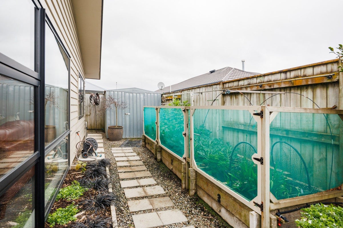 91A James Line, Kelvin Grove, Palmerston North - Carousel 26