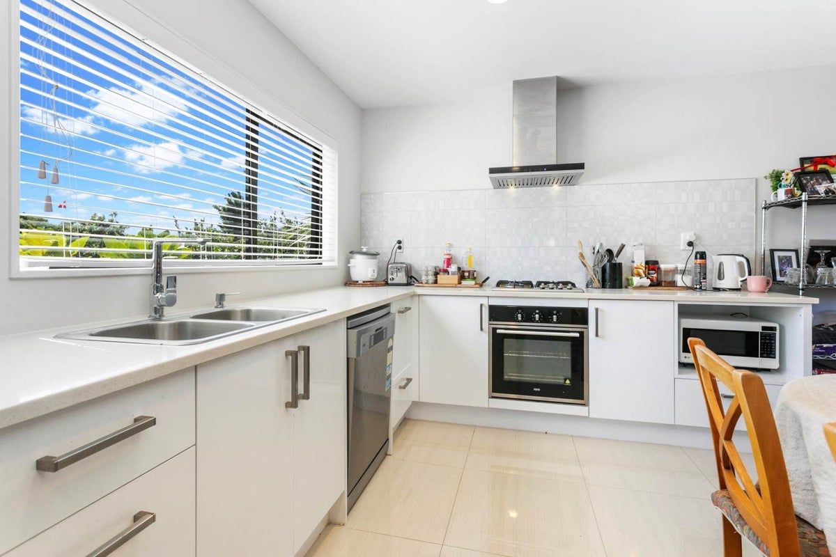 12A Jutland Road, Manurewa, Auckland - Carousel 2