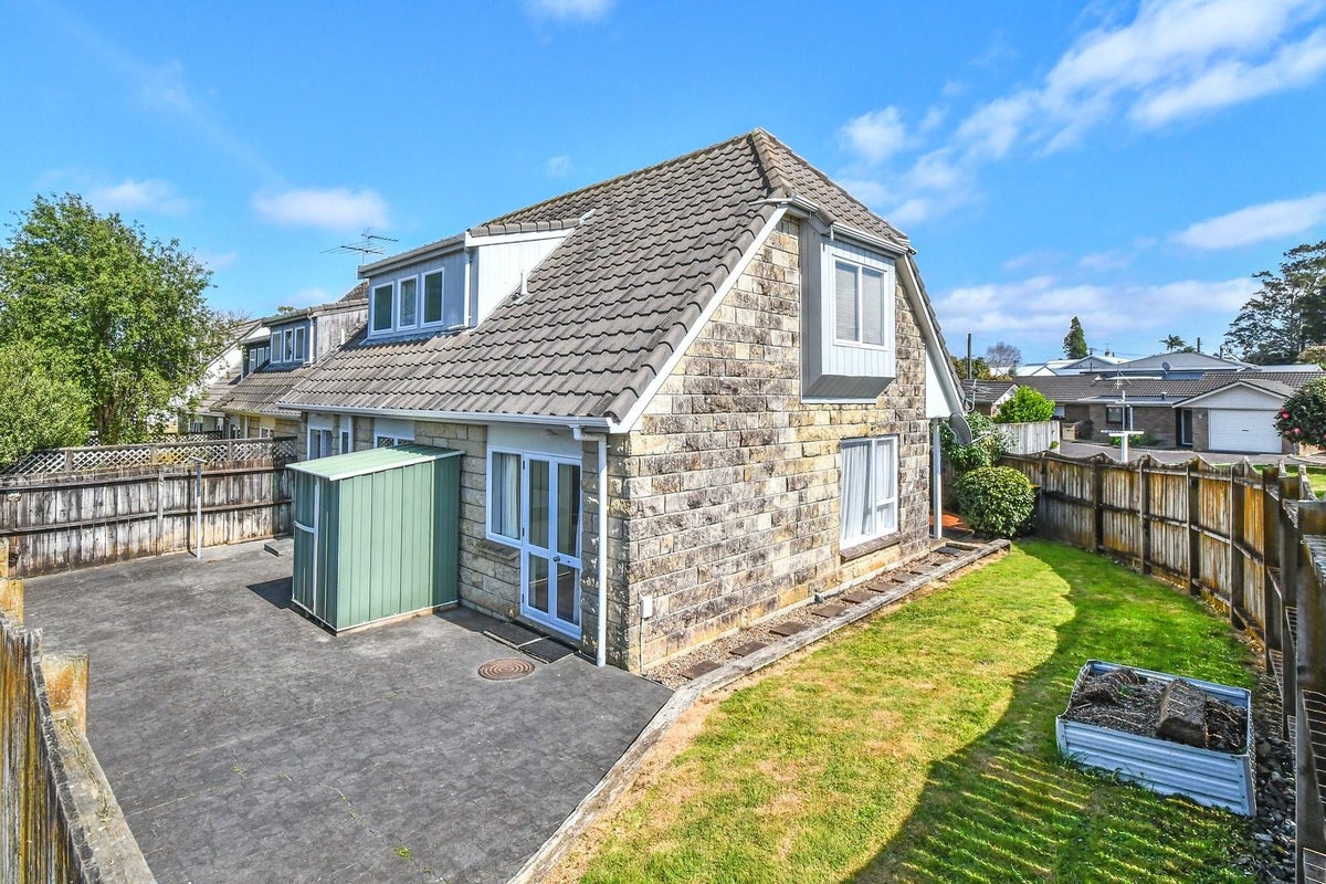 15/15 Don Street, Papakura, Auckland - Carousel 2