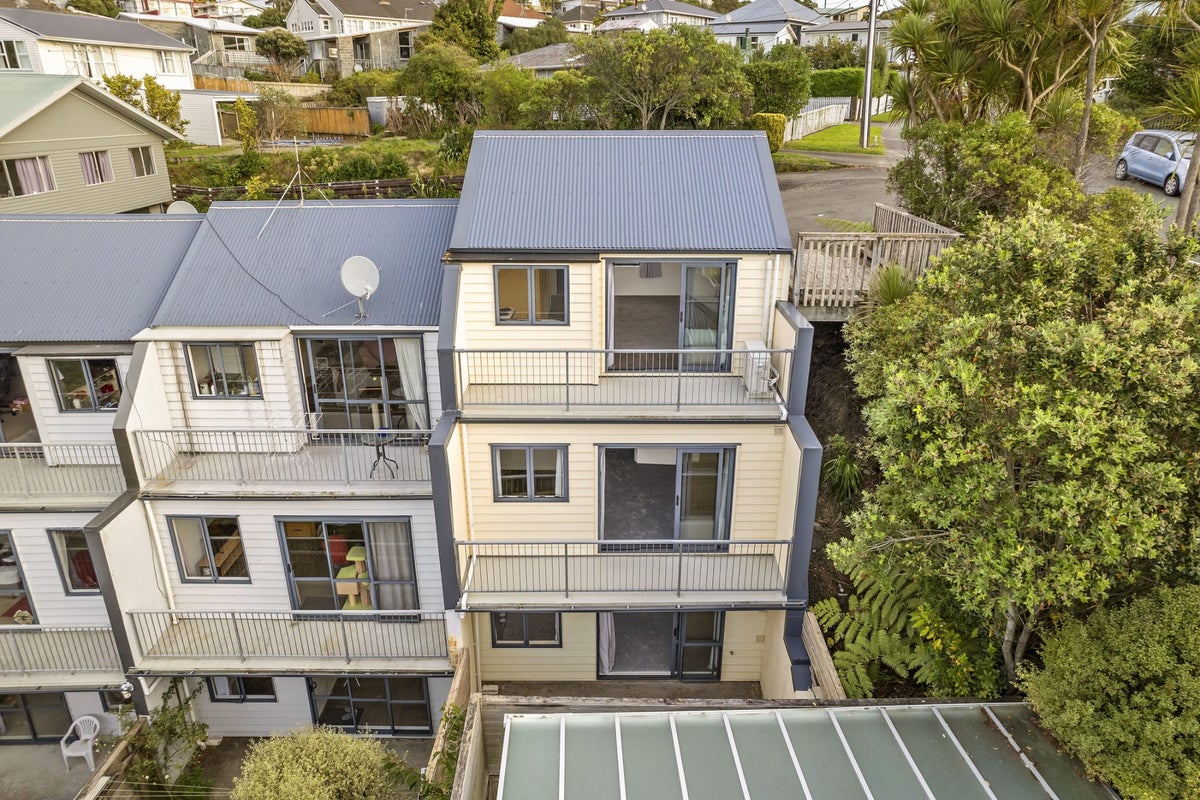 37E Hindmarsh Street, Johnsonville, Wellington - Carousel 1