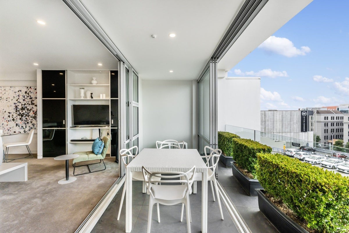 15/23 Graham Street, Auckland Central, Auckland - Carousel 1