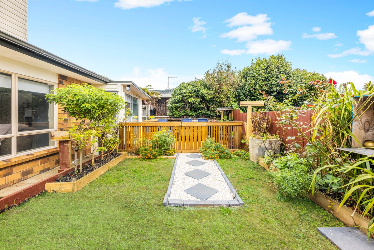 20B Watson Place, Papatoetoe, Auckland - Carousel 12