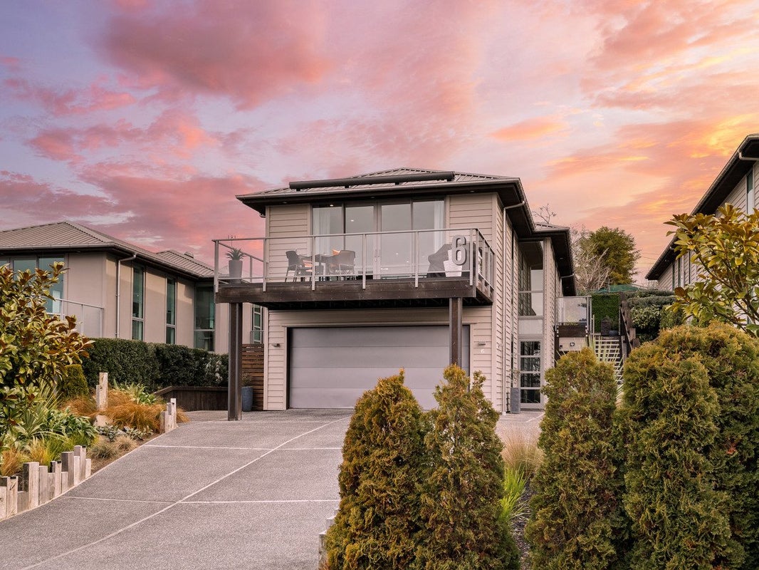 6 Montecillo Lane, Mornington, Dunedin - Carousel 1