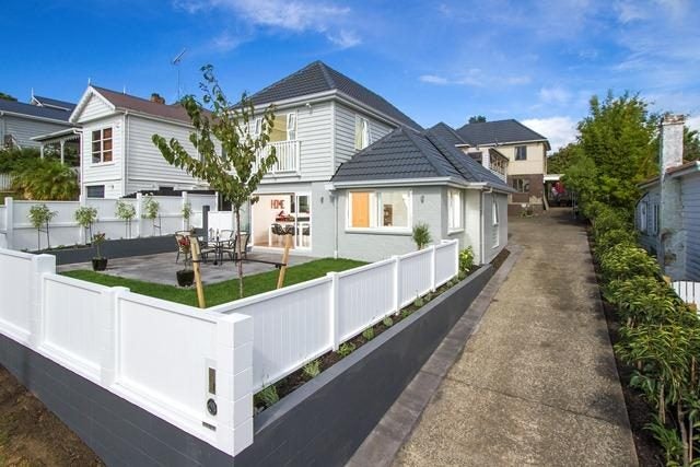1/44 Richmond Avenue, Northcote Point, Auckland - Carousel 1