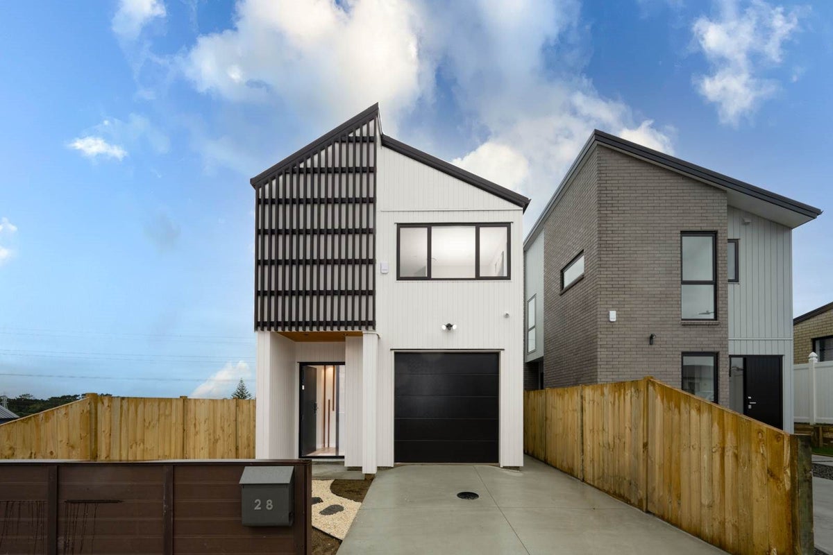 28 Horokaka Street, Massey, Auckland - Carousel 2