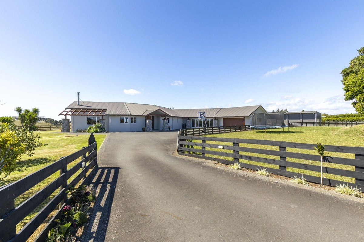 139 Manutahi Road, Tarurutangi, New Plymouth - Carousel 1