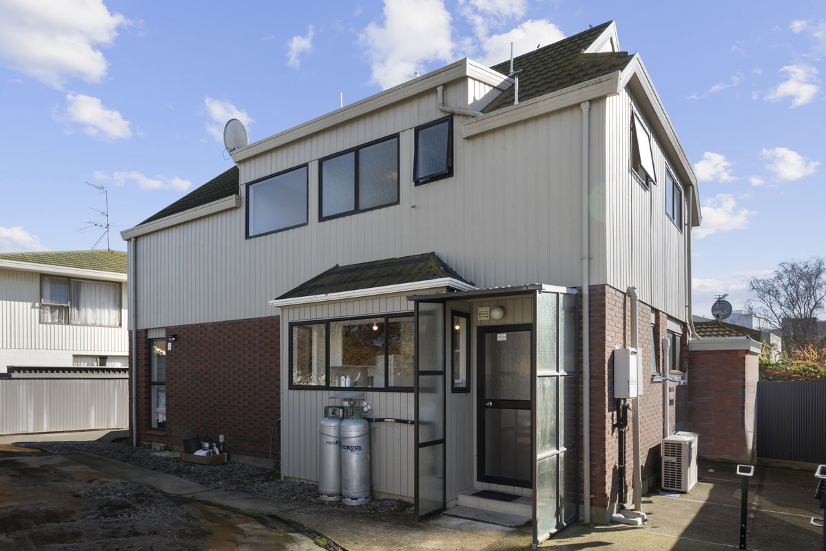 2/11 Siska Place, Upper Riccarton, Christchurch - Carousel 16