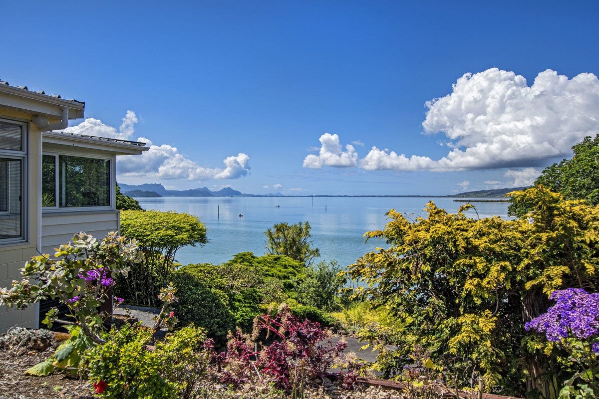 11 Mason Street, Onerahi, Whangarei - Carousel 1