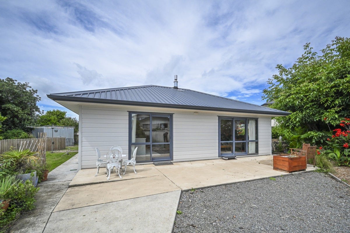 73 Ferry Road, Arkles Bay, Whangaparaoa - Carousel 1