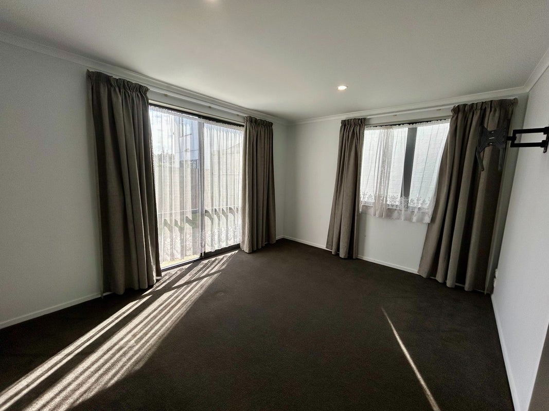 38B Sunnymead Road, Glen Innes, Auckland - Carousel 2