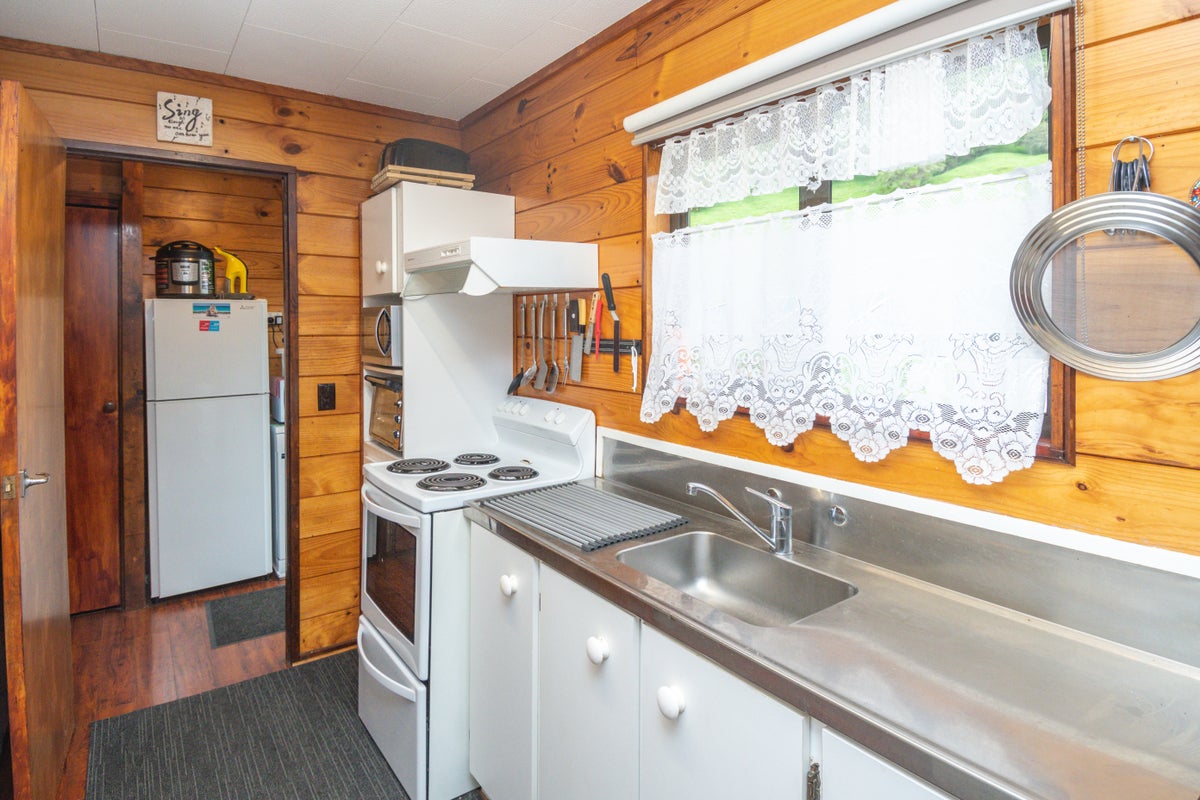 10 Duncan Street, Mangapapa, Gisborne - Carousel 2