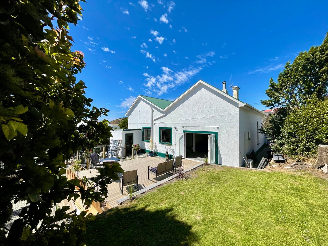 16 Wansbeck Street, South Hill, Oamaru - Carousel 1