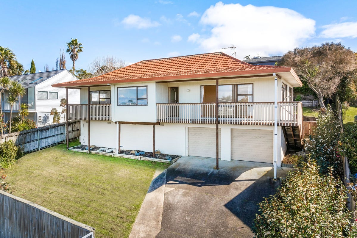 17 Polkinghorne Drive, Manly, Whangaparaoa - Carousel 1