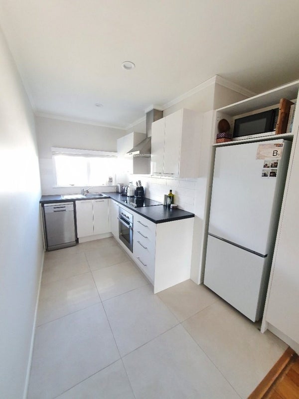 2/121 Atkin Avenue, Mission Bay, Auckland - Carousel 2