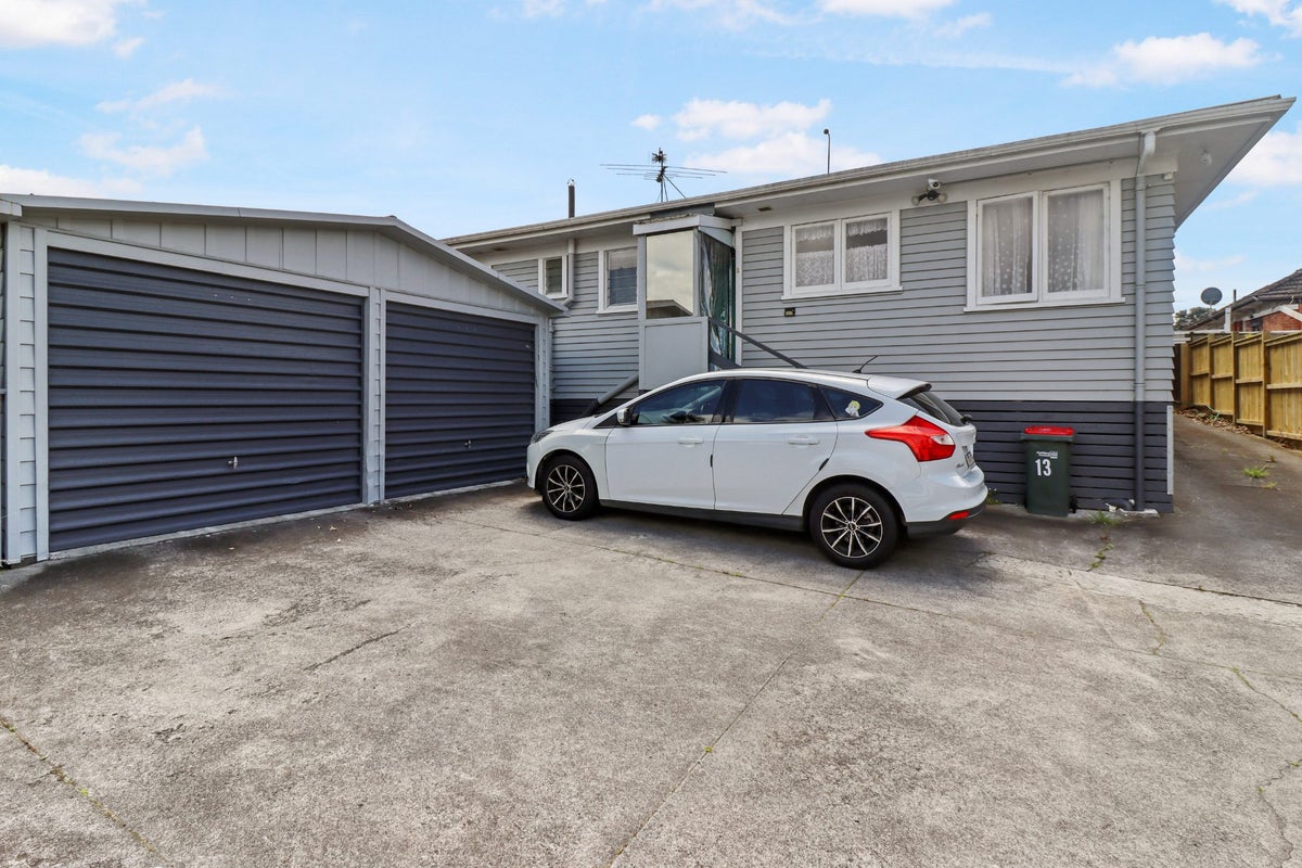 13 Halver Road, Hillpark, Auckland - Carousel 1