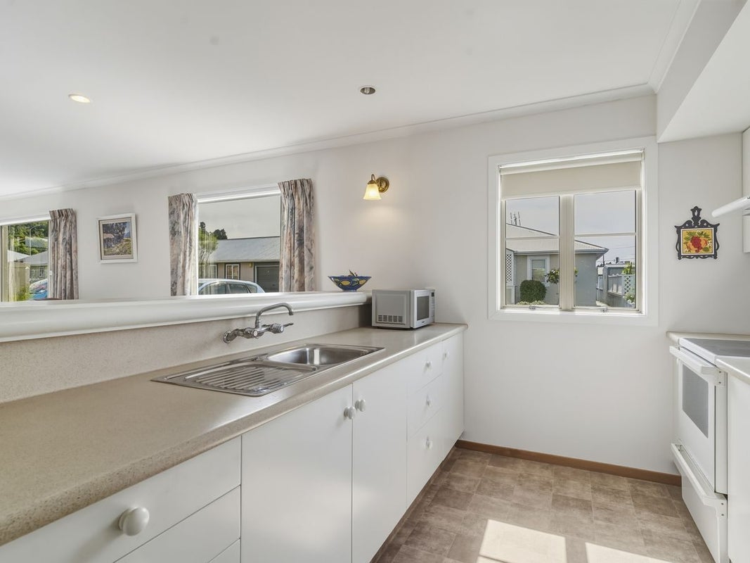 29/31 Eastbourne Street, Caversham, Dunedin - Carousel 2