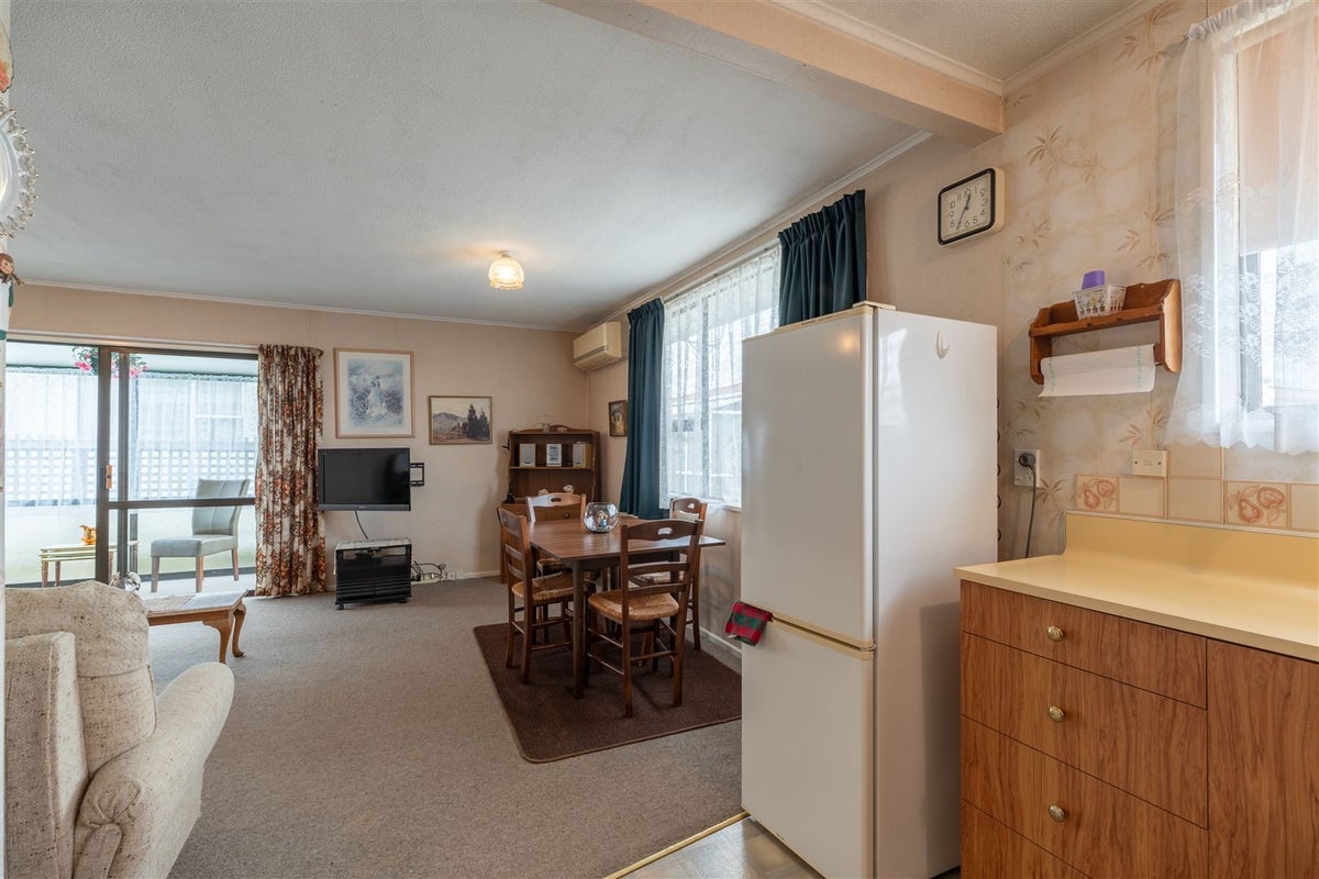 8 Elizabeth Crescent, Oamaru North, Oamaru - Carousel 2
